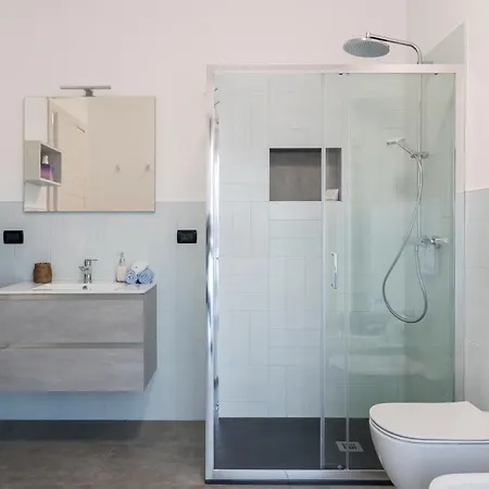 Ampio Monolocale Con Piscina *