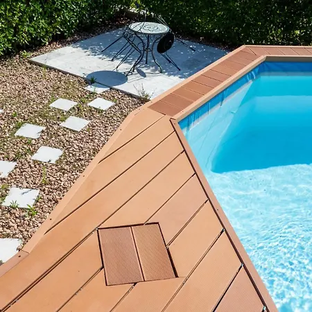 Apartament Ampio Monolocale Con Piscina