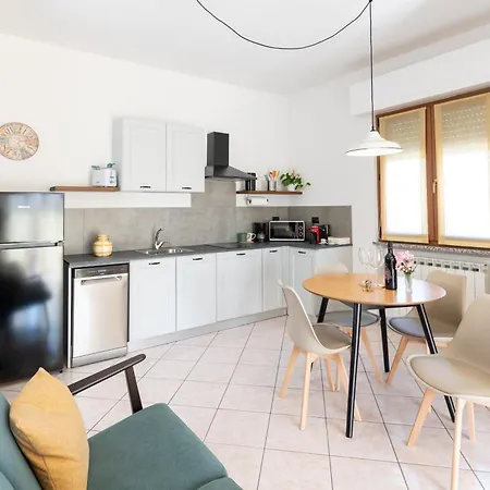 Ampio Monolocale Con Piscina *